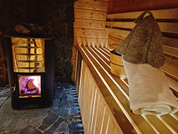 DOMKI NAD STRUMYKIEM - Domki całoroczne koło Soliny