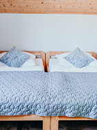 DOMKI NAD STRUMYKIEM - Domki całoroczne koło Soliny